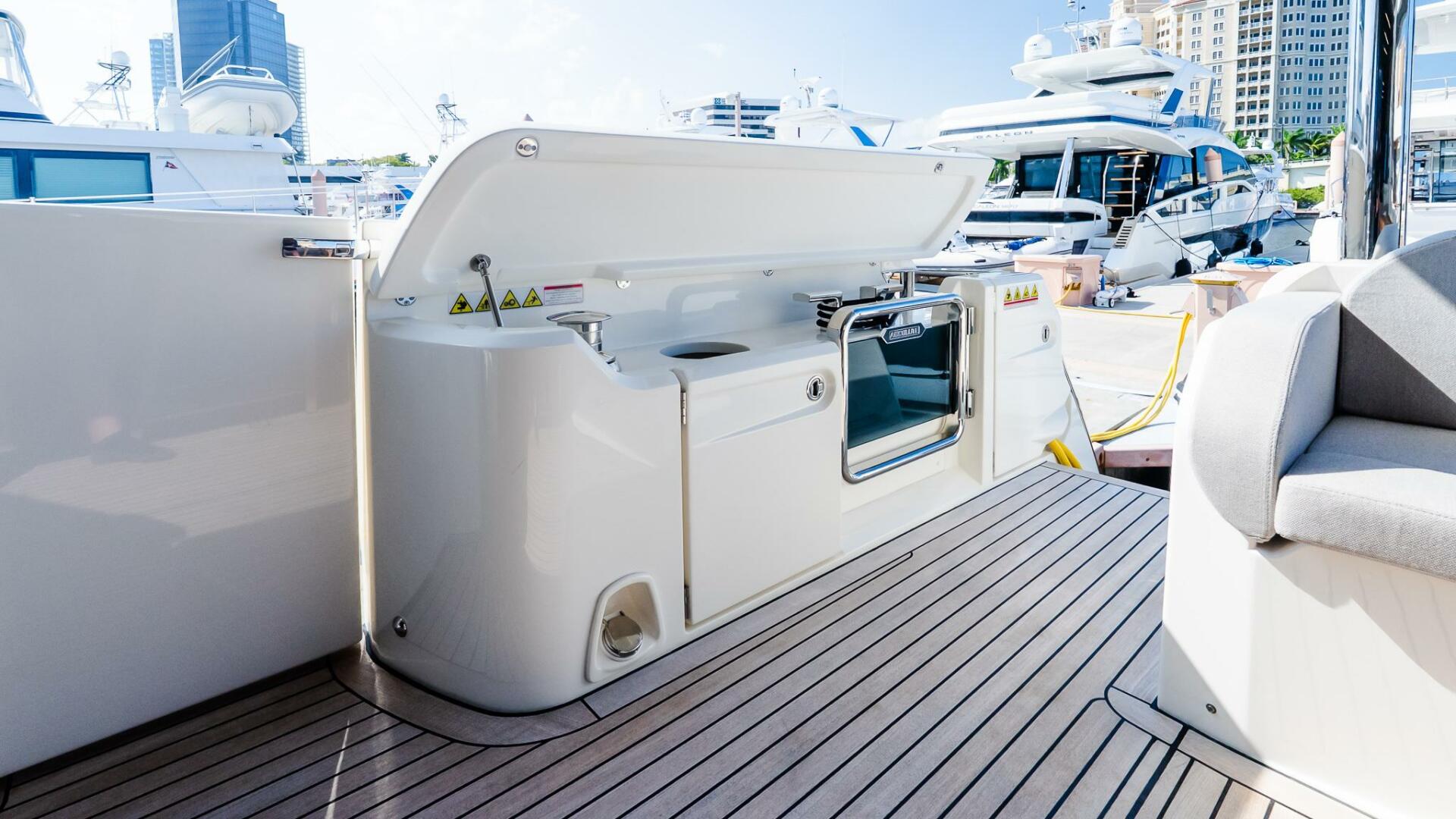 2024 Absolute Navetta 68 - Image 8
