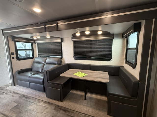 2022 CrossRoads Cruiser Aire CR27RBS - Image 7