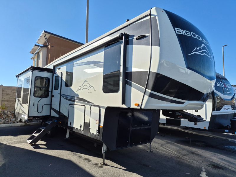 2022 Heartland Big Country BC 3155 RLK - Image 1