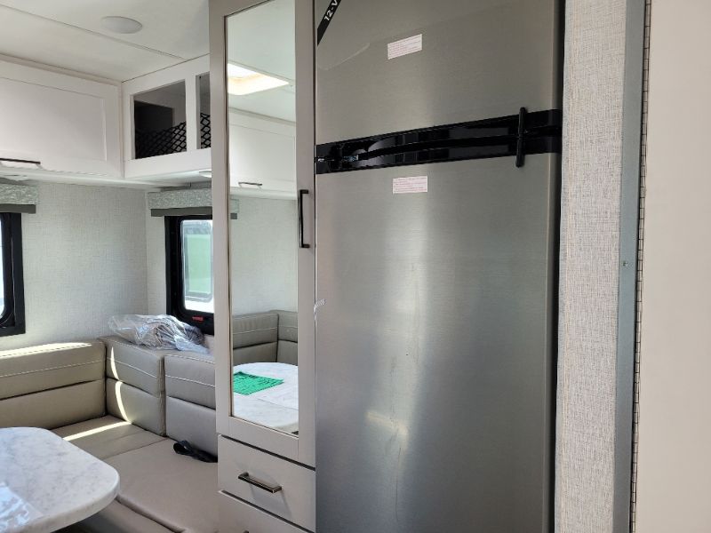 2026 Thor Motor Coach Four Winds Espec 19Z - Image 12