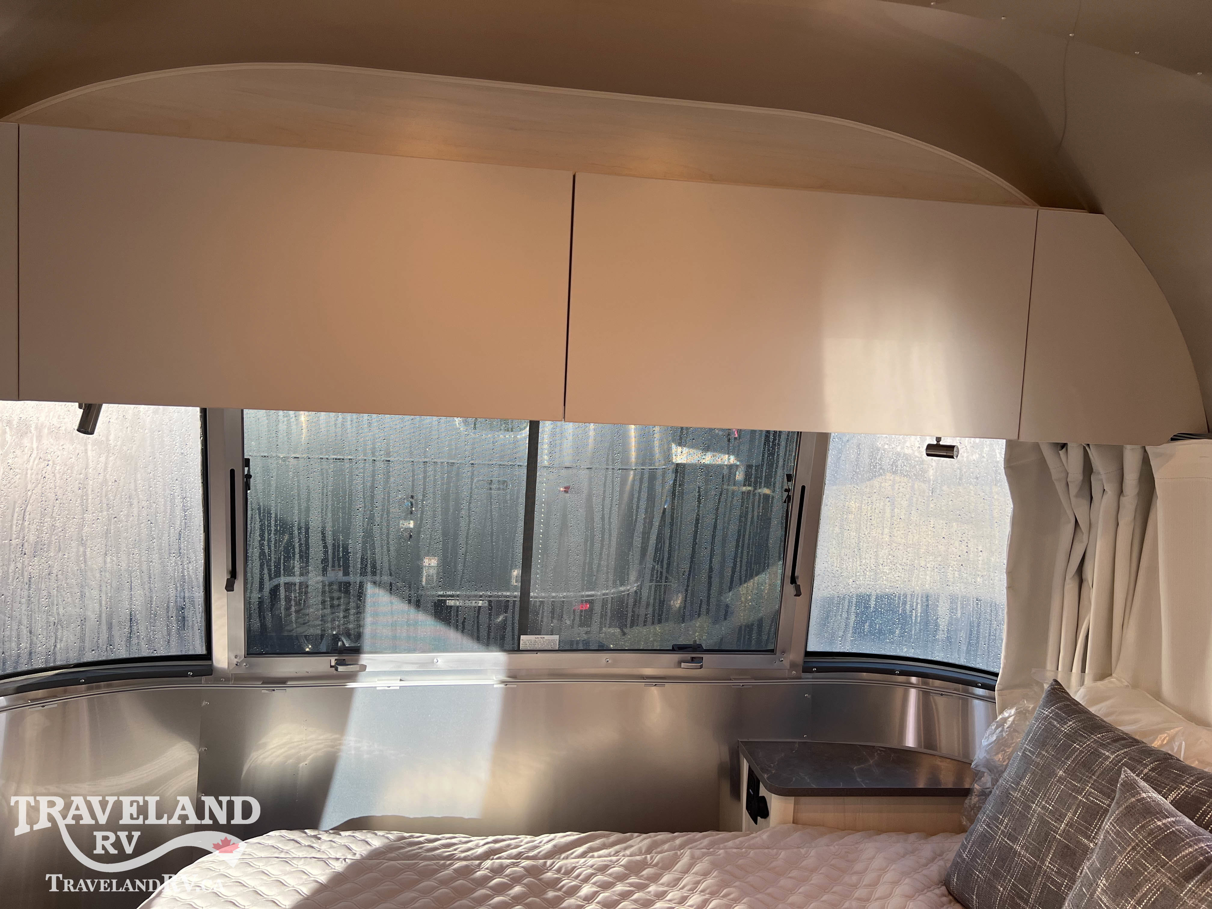 2026 Airstream Flying Cloud 25FB - Image 21