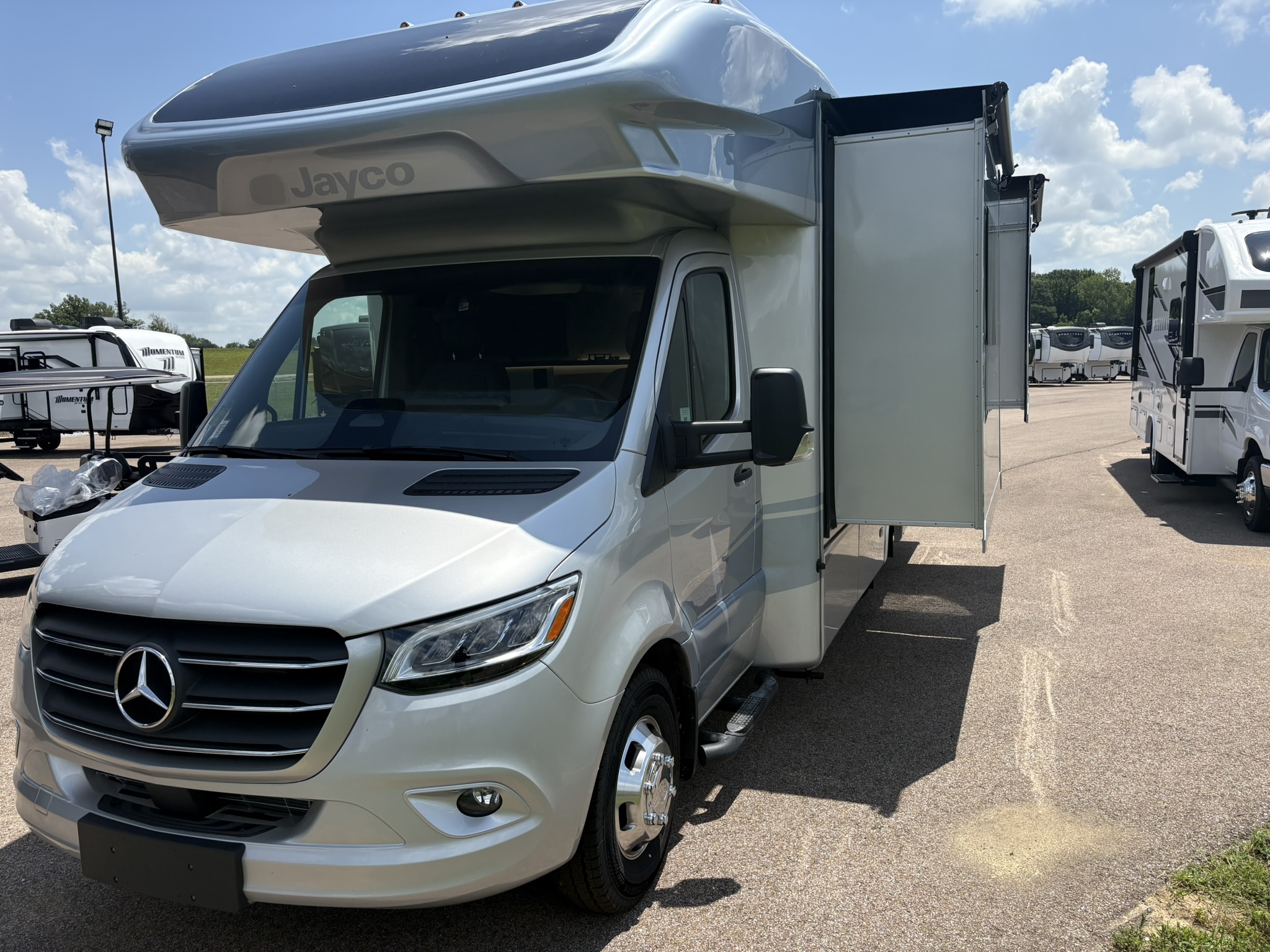 2027 JAYCO MELBOURNE PRESTIGE 25LP - Image 9