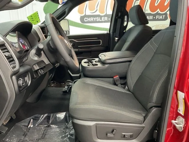 2026 Ram 2500 Big Horn 4x4 Crew Cab 6'4" Box - Image 13
