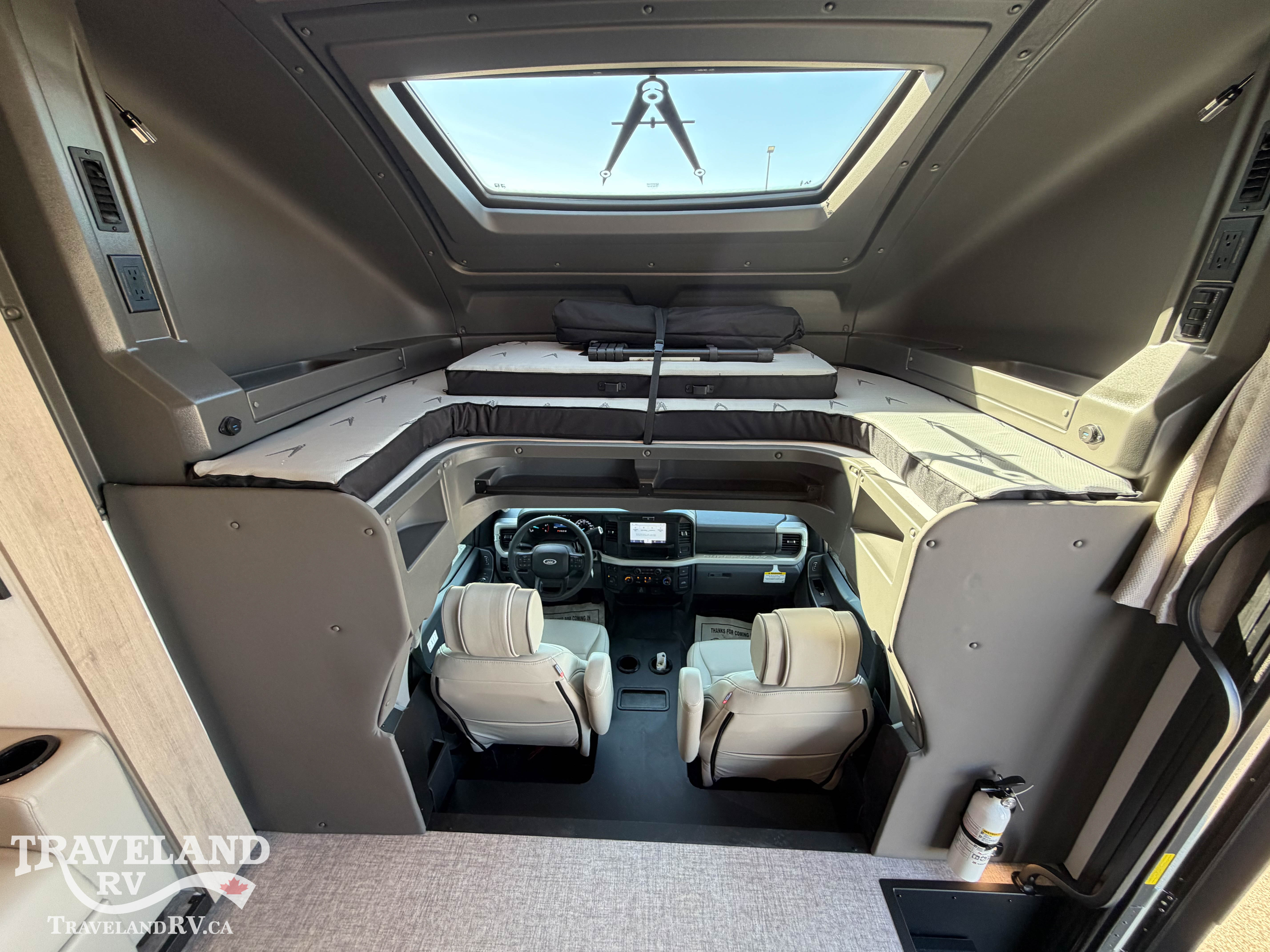 2026 Grand Design Lineage Series F 31ZW - Image 17