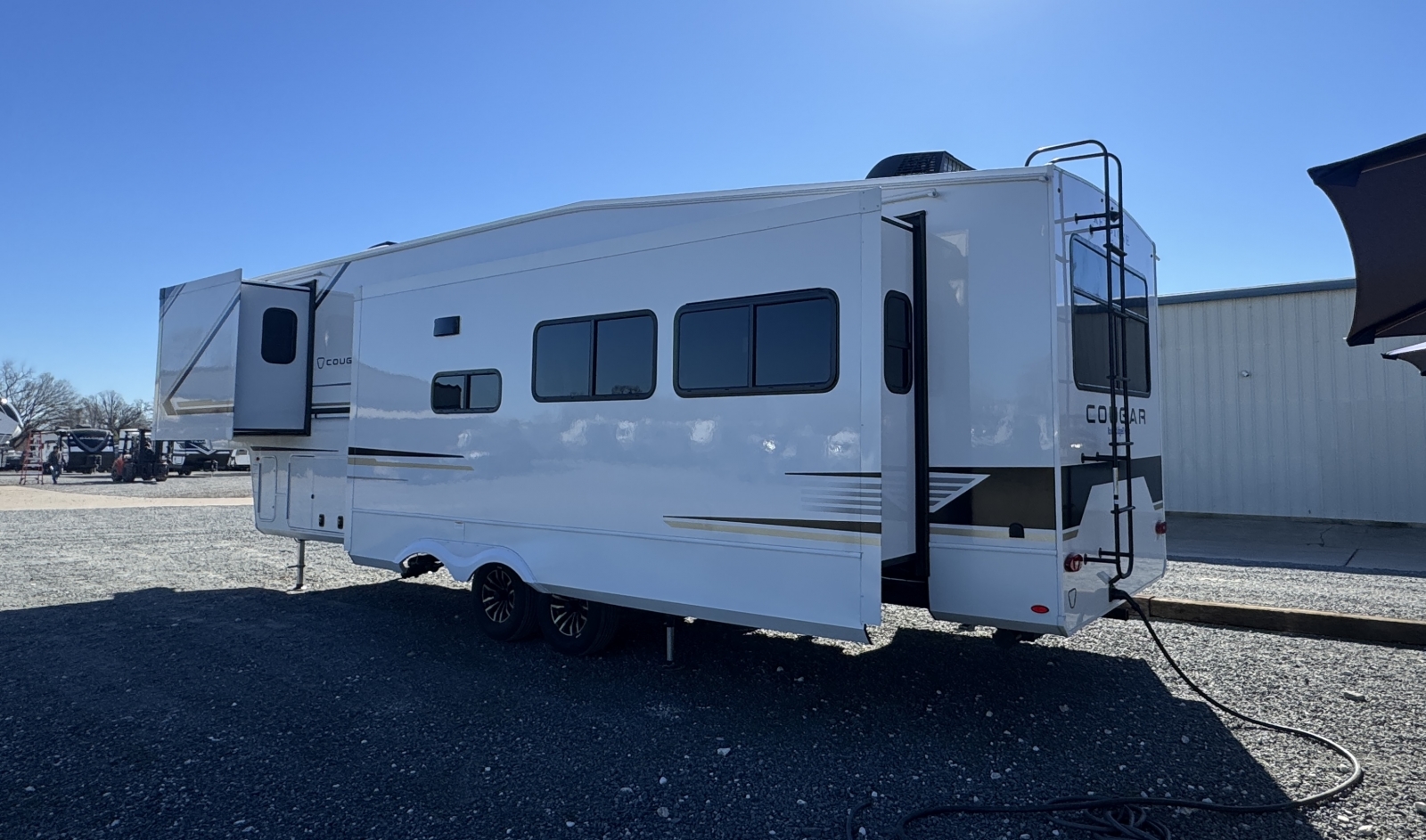2026 Keystone Cougar 1776 Edition 320RDS - Image 6