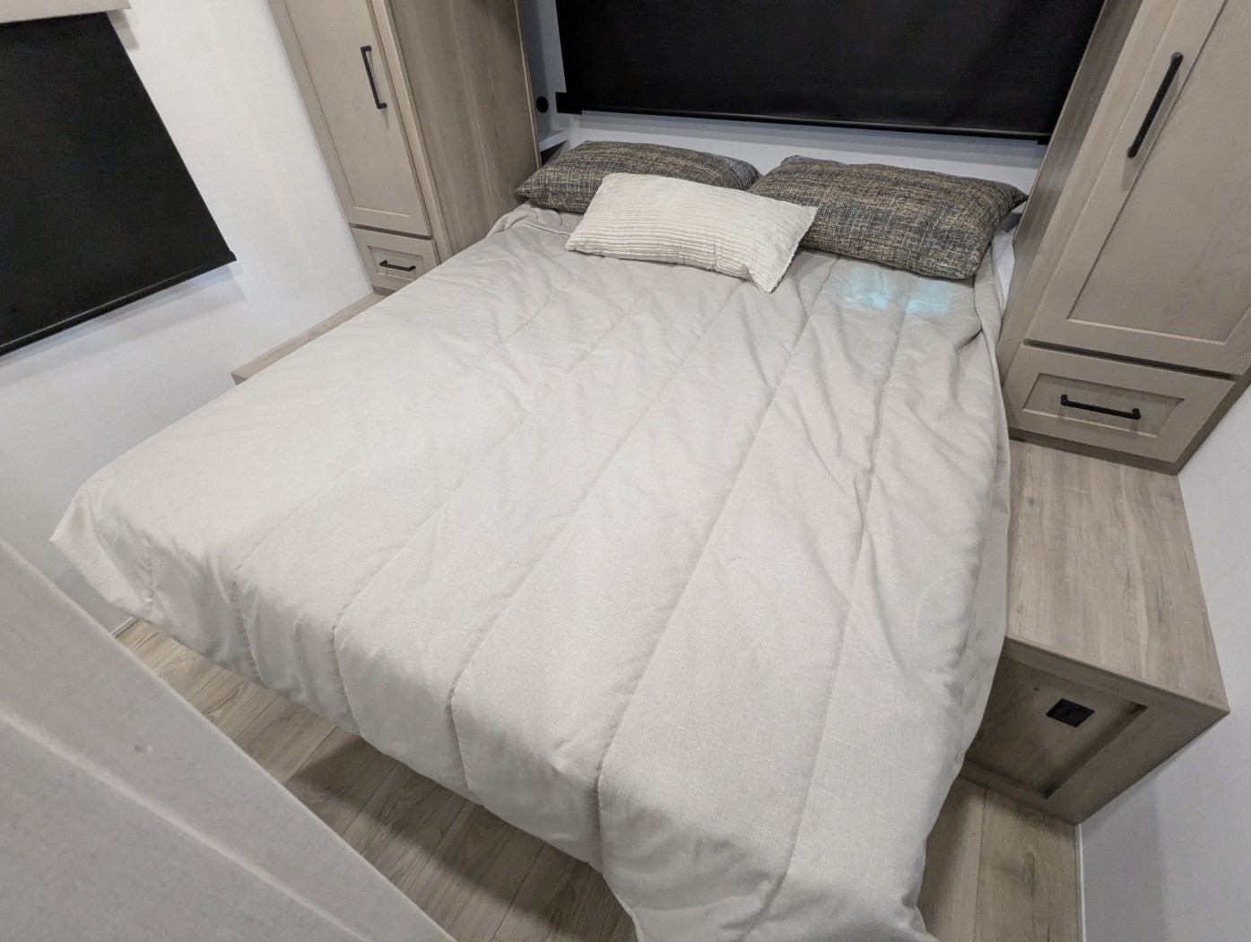 2026 Forest River Rockwood Mini Lite 2520BH - Image 7