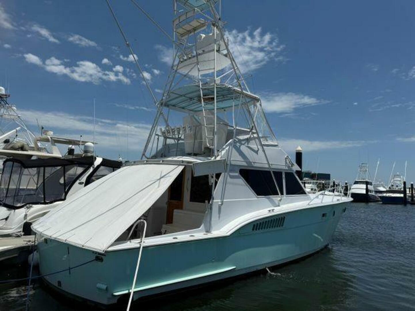 1990 Hatteras 45 Convertible - Image 24