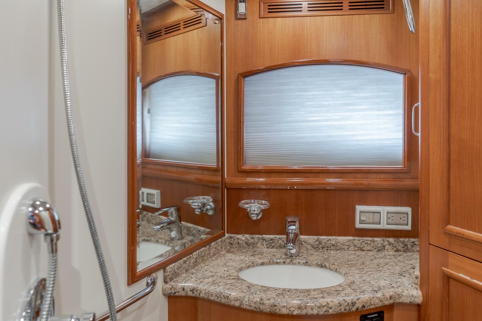 2008 Grand Banks 59 Aleutian RP - Image 34