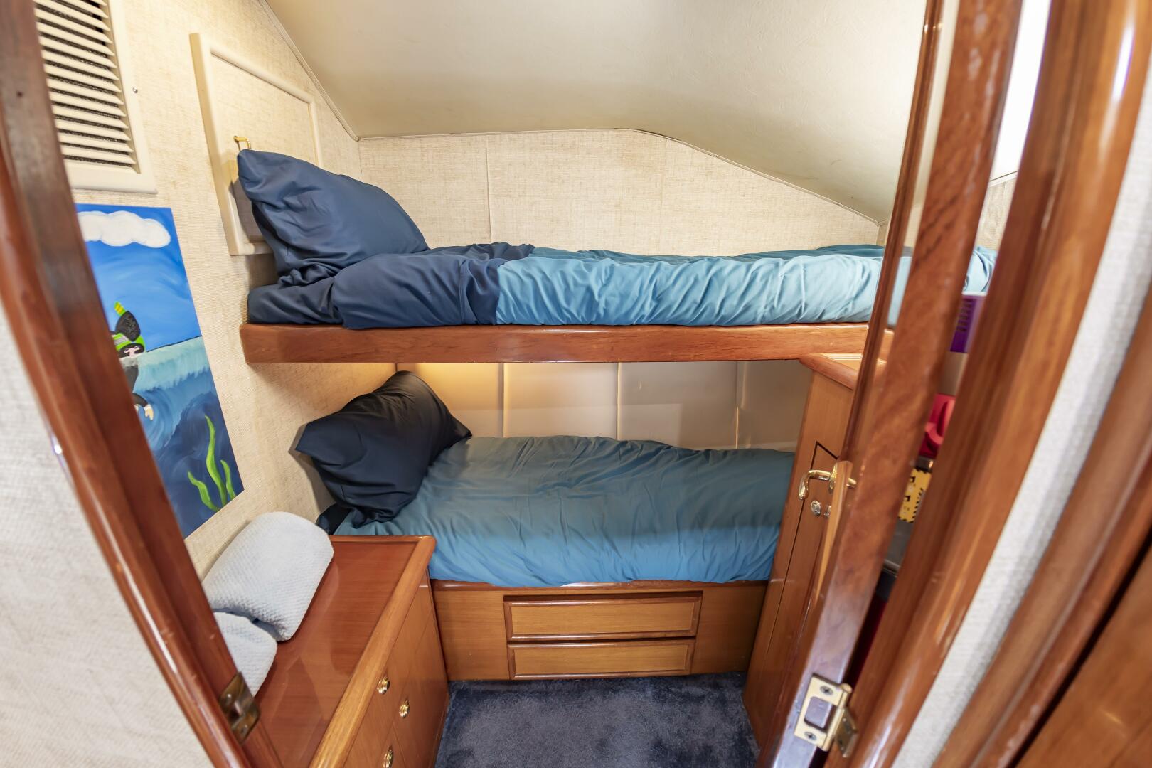 2001 Ocean Yachts 52 SUPER SPORT - Image 44