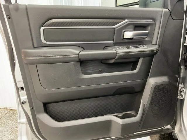 2026 Ram 2500 Big Horn 4x4 Crew Cab 6'4" Box - Image 12