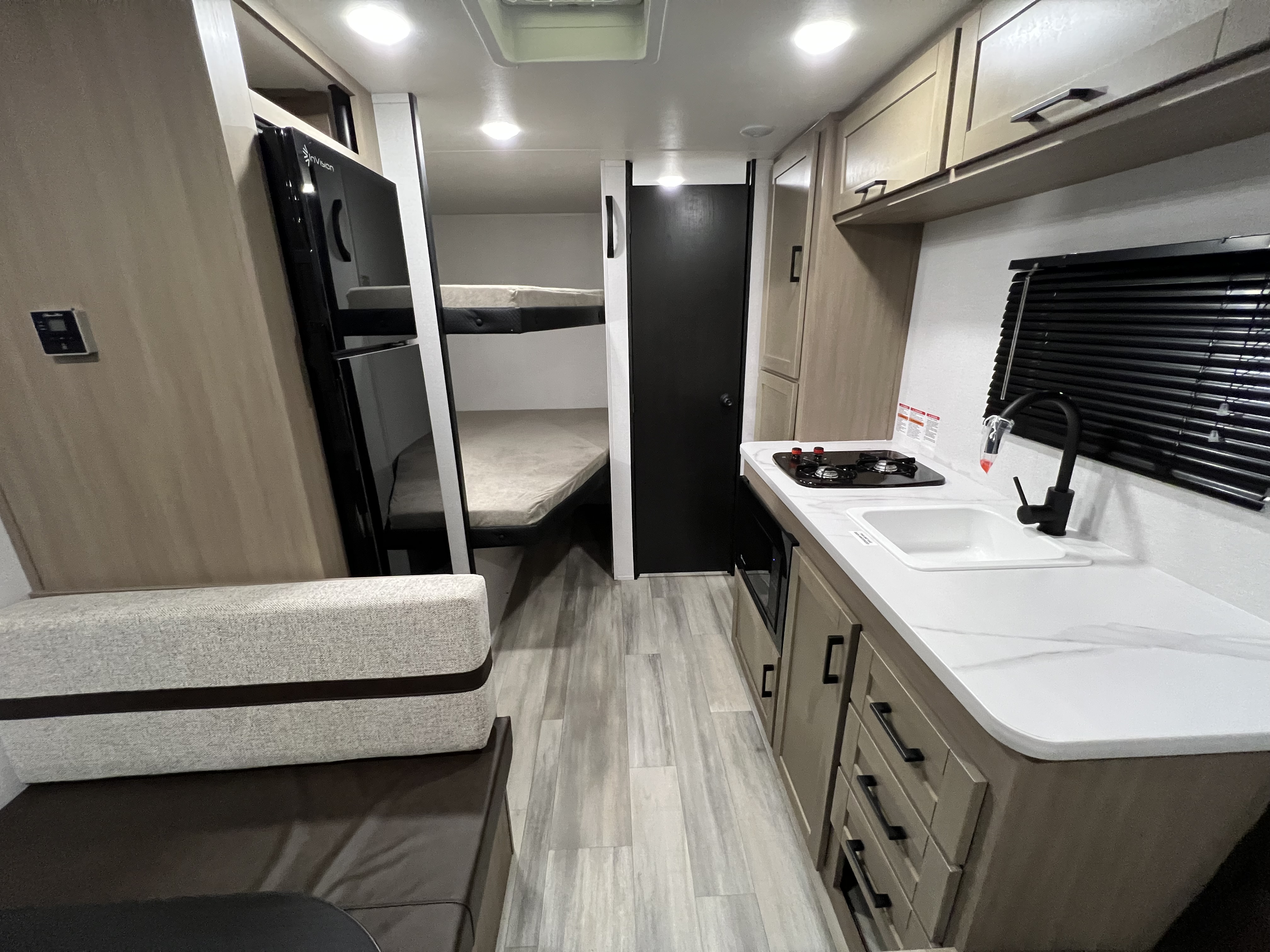2027 Heartland Prowler Lynx 2500BH - Image 17