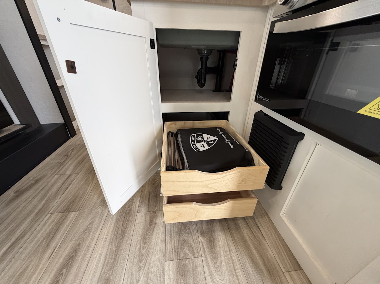 2026 VENTURE RV SPORTTREK STINGER 232VRL - Image 33