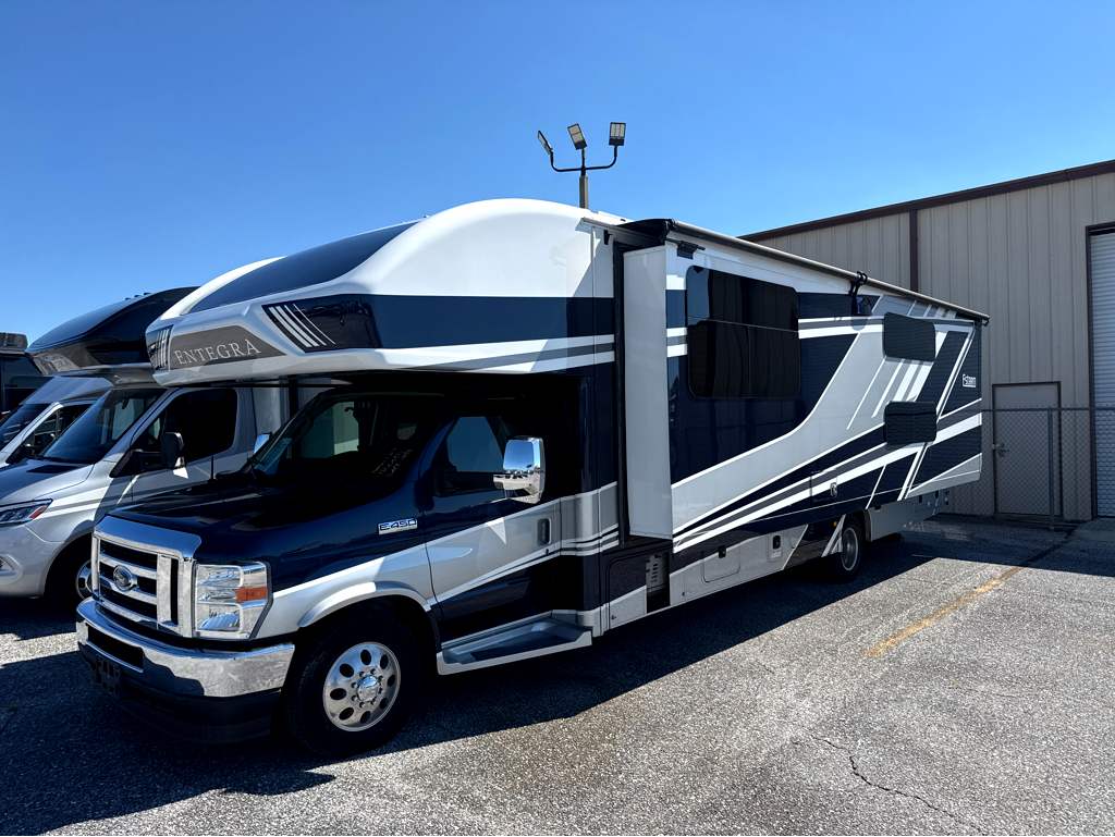 2025 ENTEGRA COACH ESTEEM 31F - Image 2