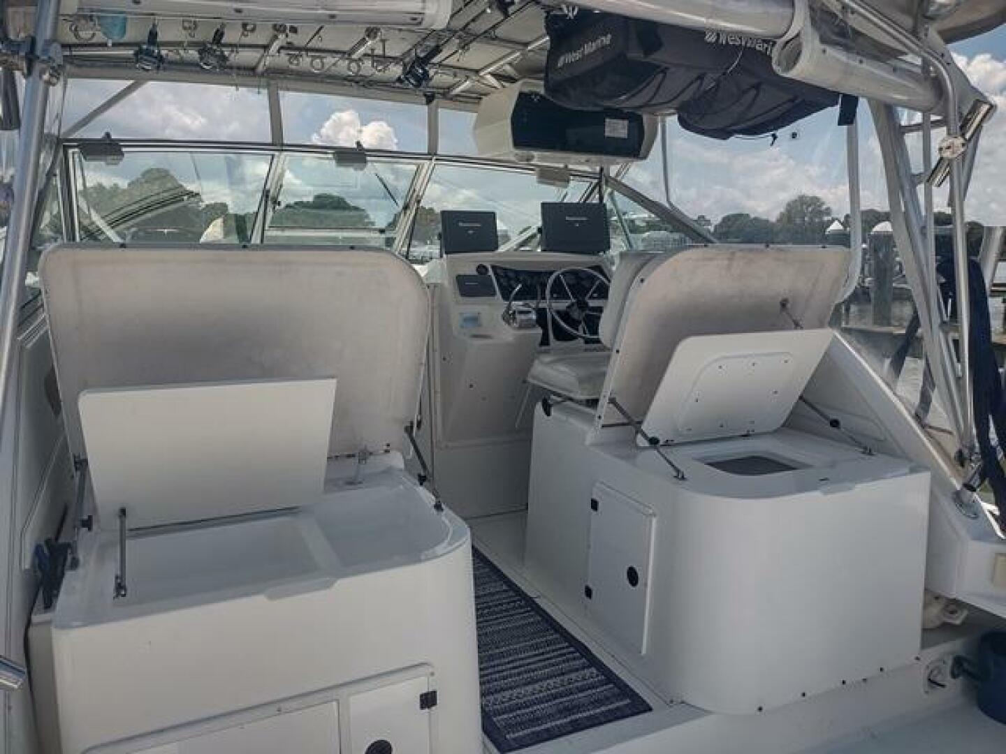 1996 Wellcraft 3300 Coastal - Image 28