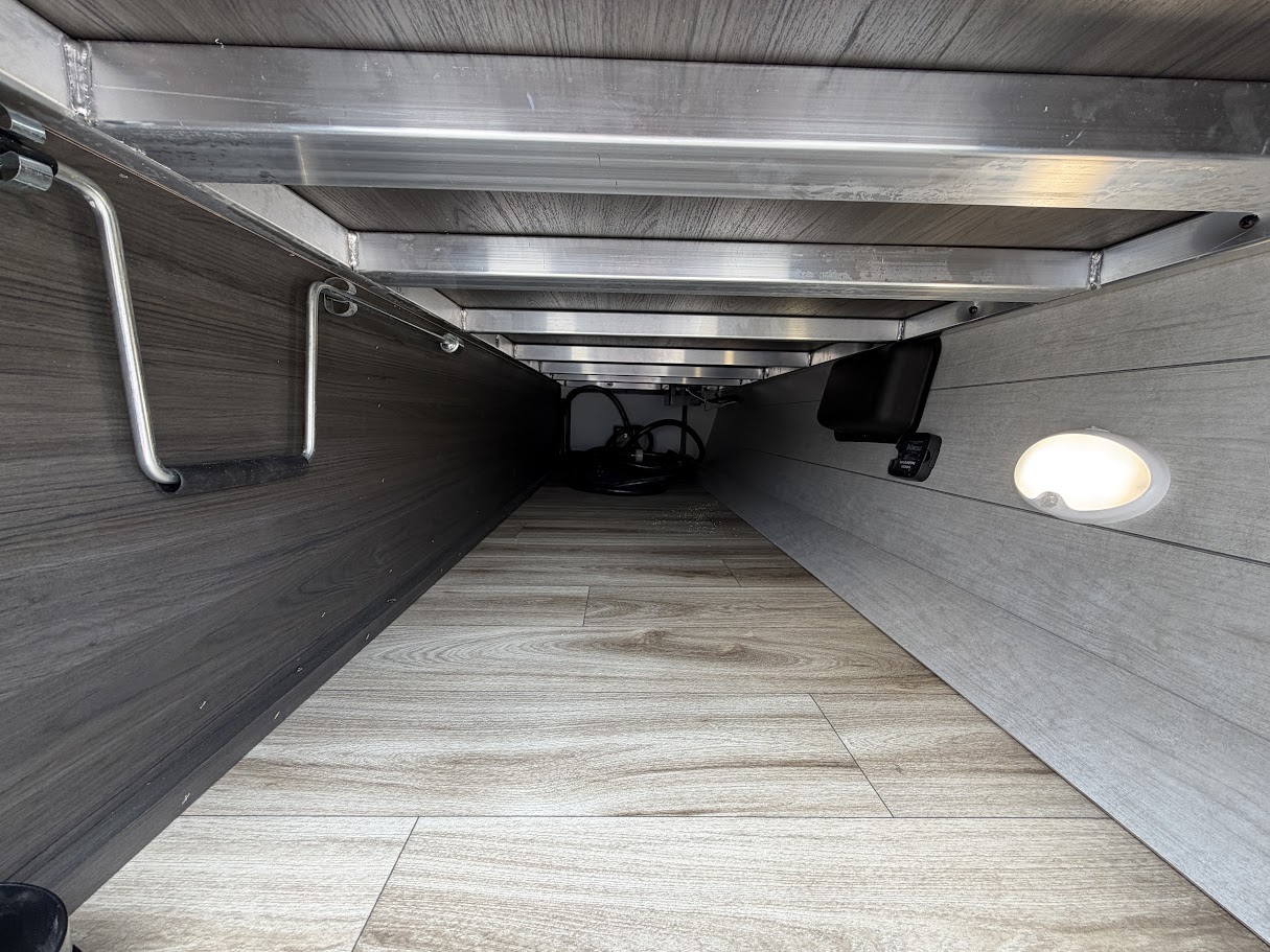 2027 VENTURE RV SPORTTREK 292VRB - Image 16
