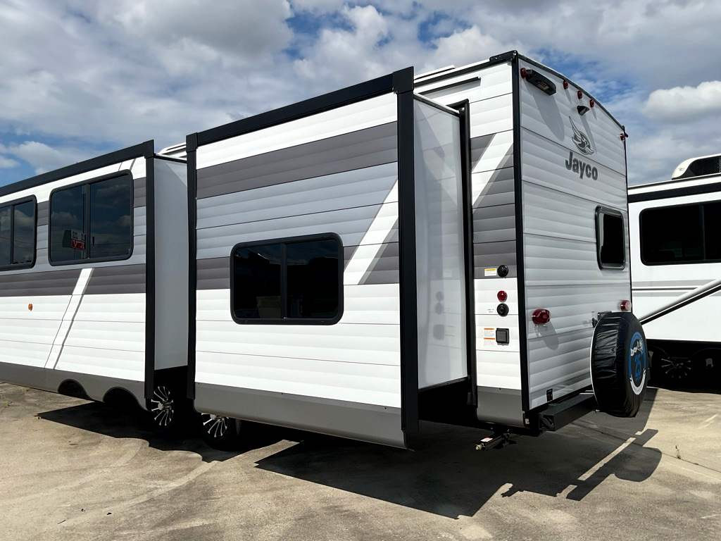 2027 JAYCO Jay Flight 333BTS - Image 37