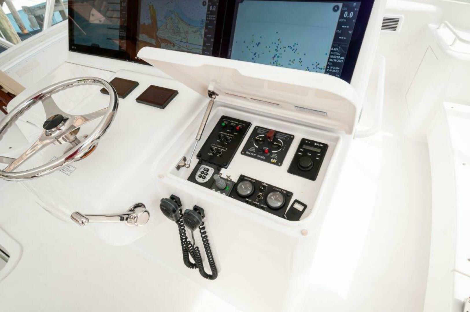 2016 Hatteras GT60 - Image 45