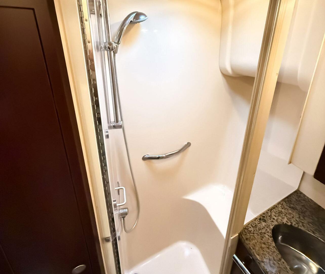 2008 Sea Ray 44 Sedan Bridge - Image 24