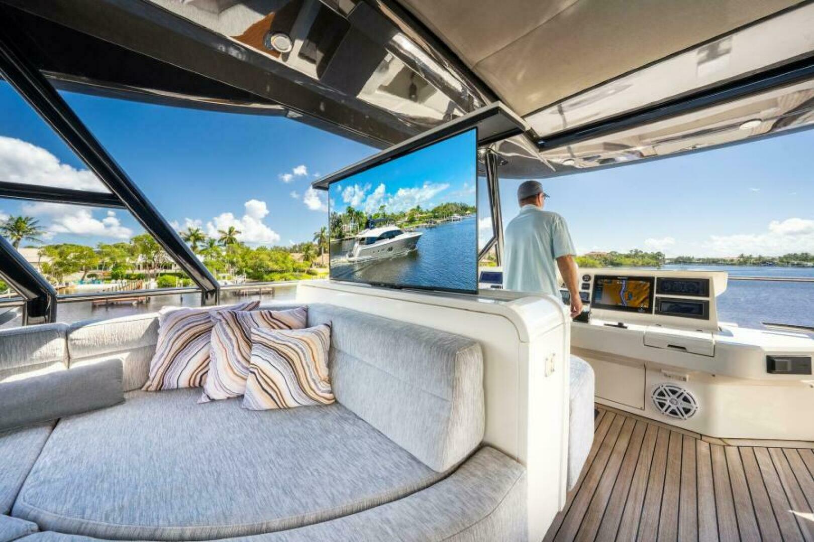 2015 Monte Carlo Yachts MCY86 - Image 30
