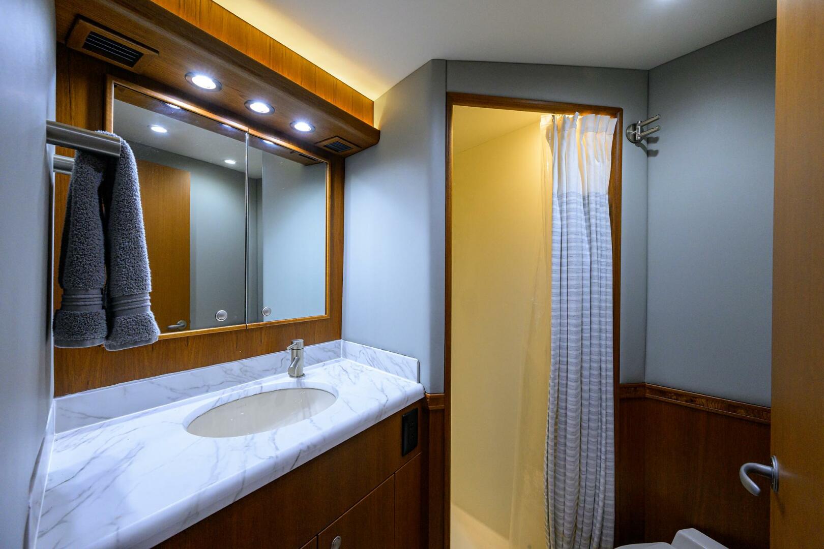 2020 VIKING VIKING 61 Convertible Base - Image 53
