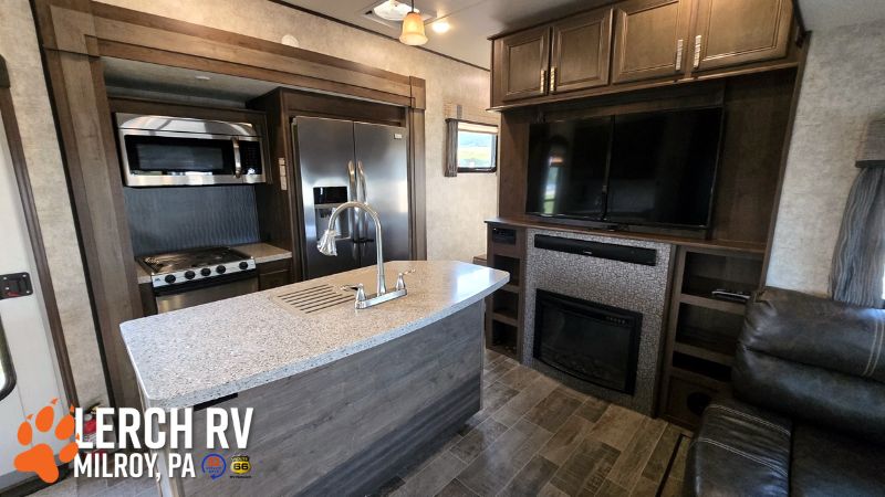 2018 Highland Ridge Open Range Roamer RF376FBH - Image 14