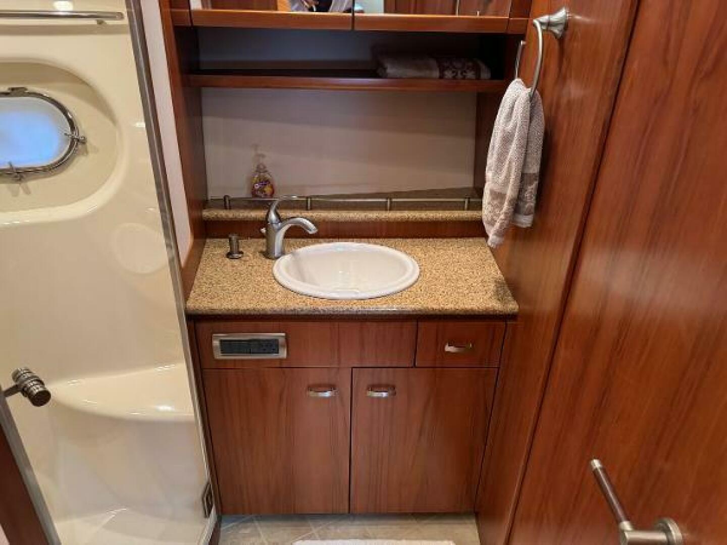 2010 Tiara Yachts 5800 Sovran - Image 63
