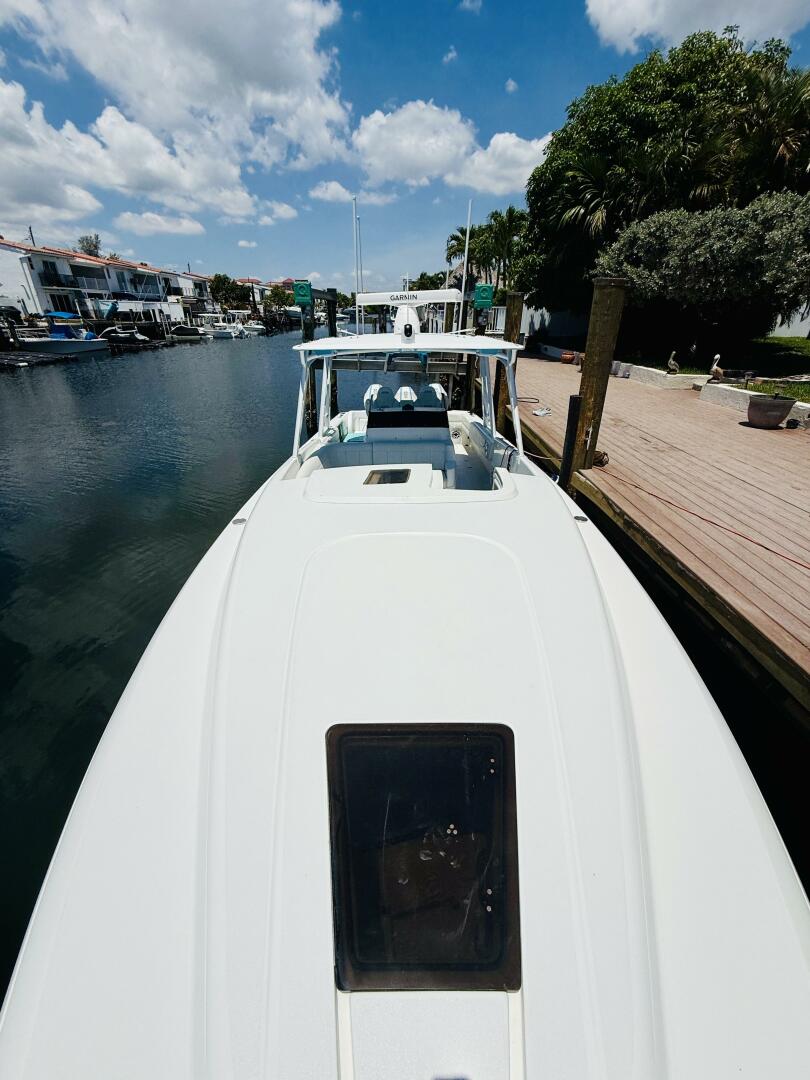 2003 Intrepid 377 - Image 7