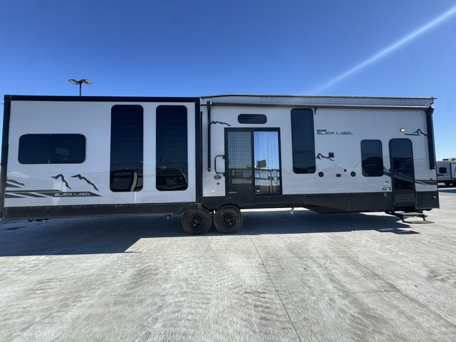 2023 CHEROKEE TIMBERWOLF 39DLBL - Image 2