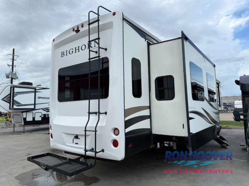2019 HEARTLAND 3925MLP - Image 3