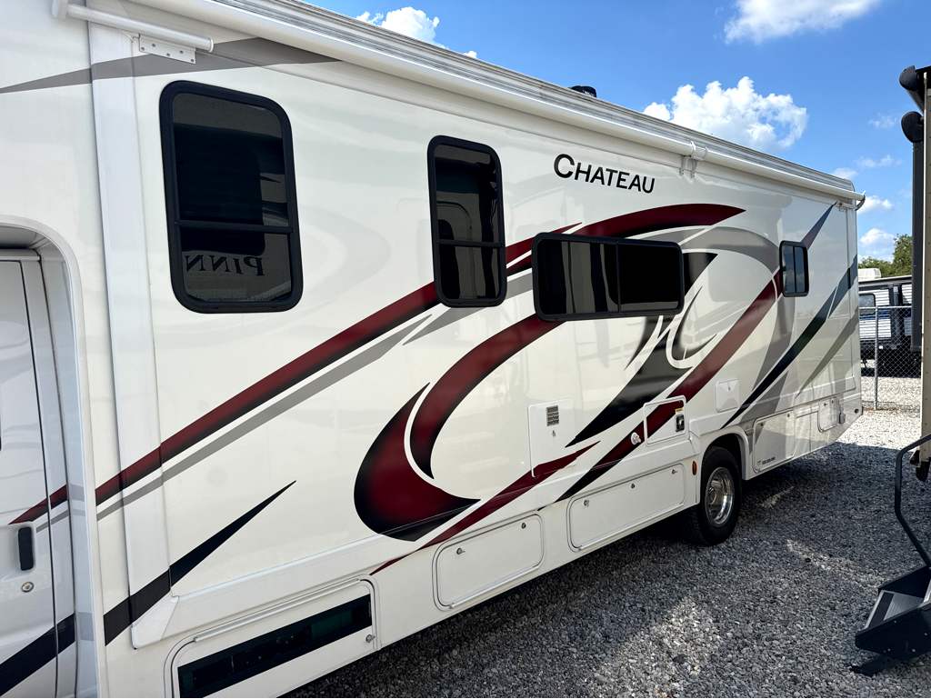 2023 THOR MOTOR COACH CHATEAU 31WV - Image 4
