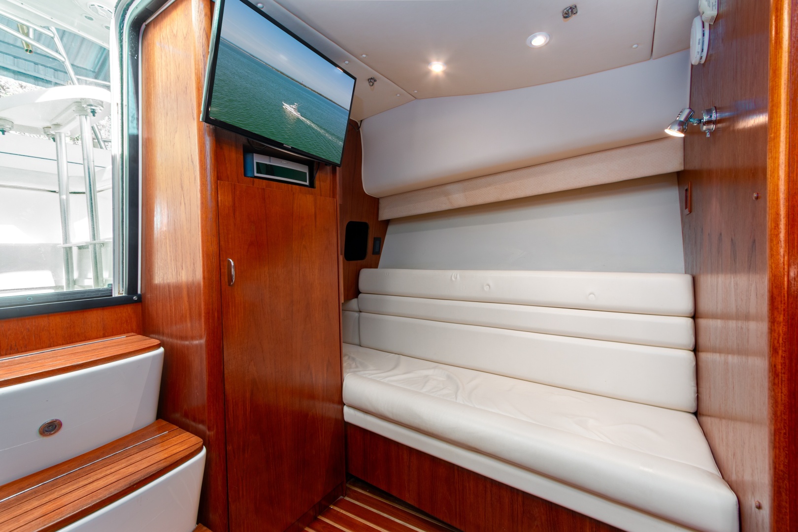 2007 Tiara Yachts 3800 Open - Image 28
