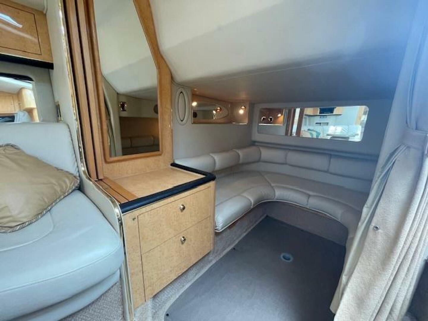 1998 Sea Ray 370 Sundancer - Image 44