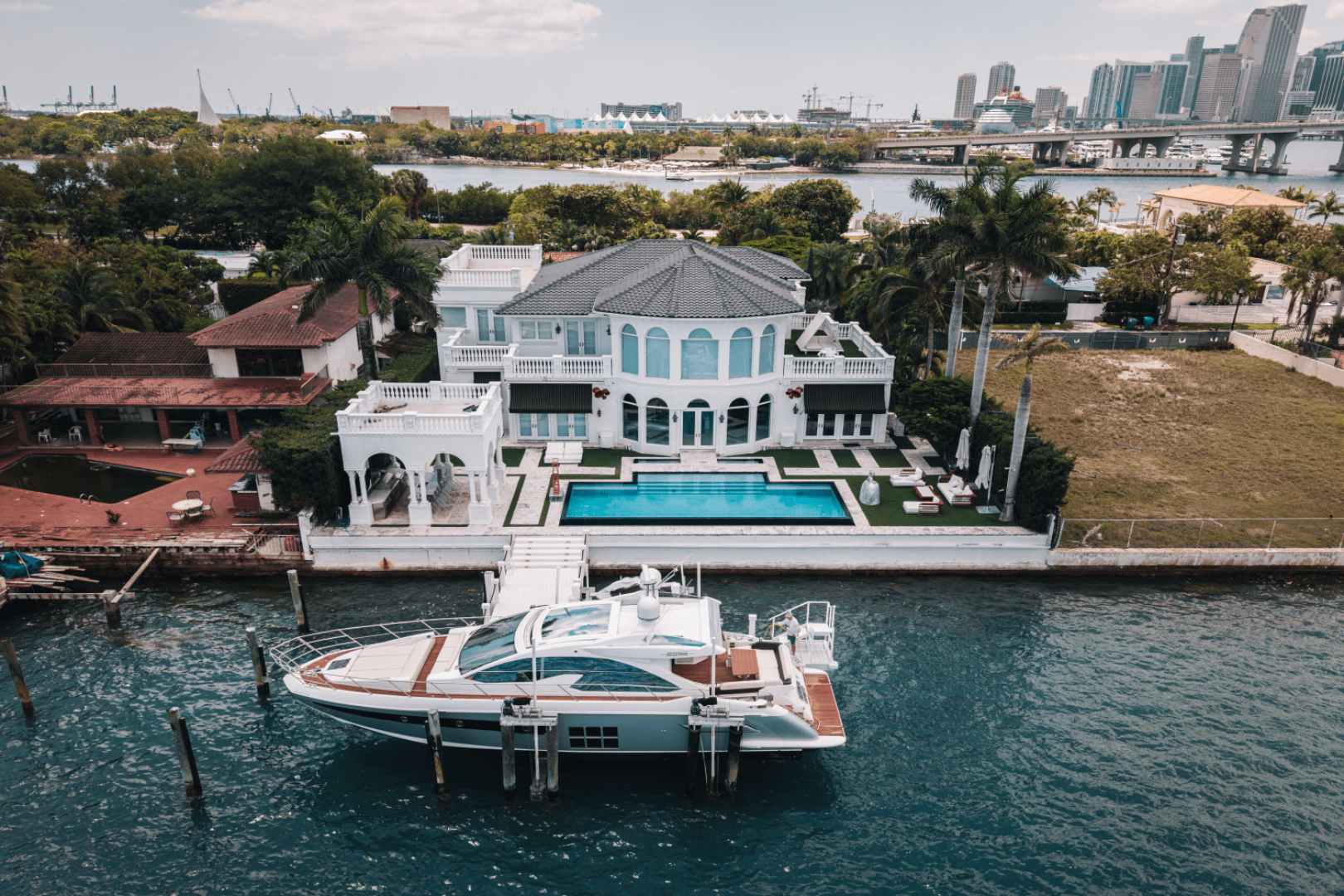 2017 Azimut 55S - Image 16