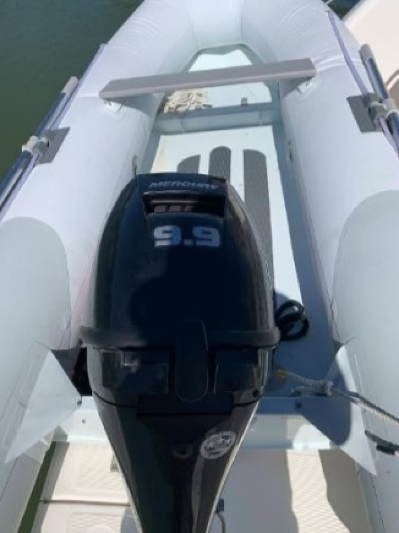 2008 Tiara Yachts 3900 Sovran - Image 5