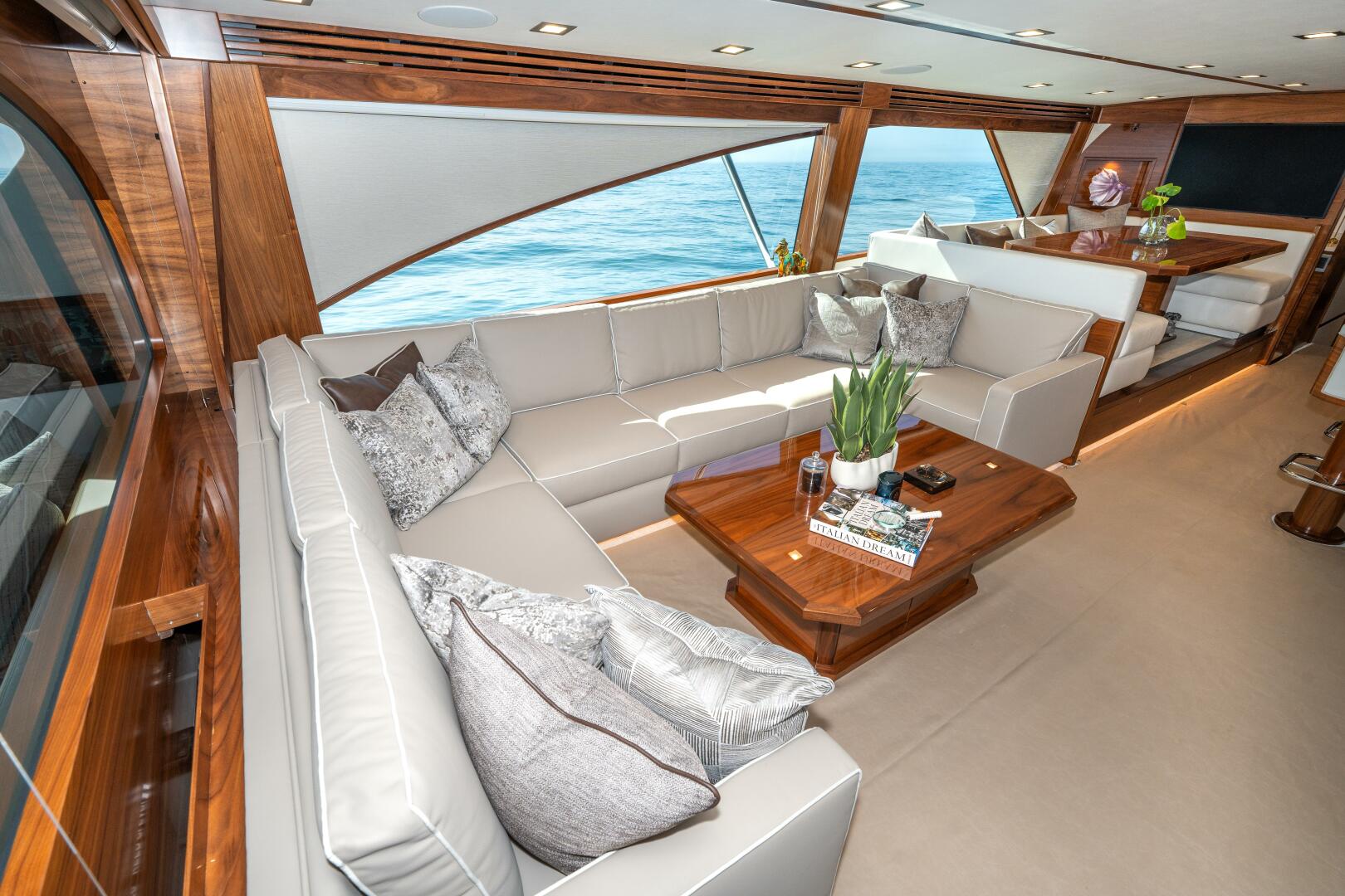 2025 Viking 90 Convertible - Image 17