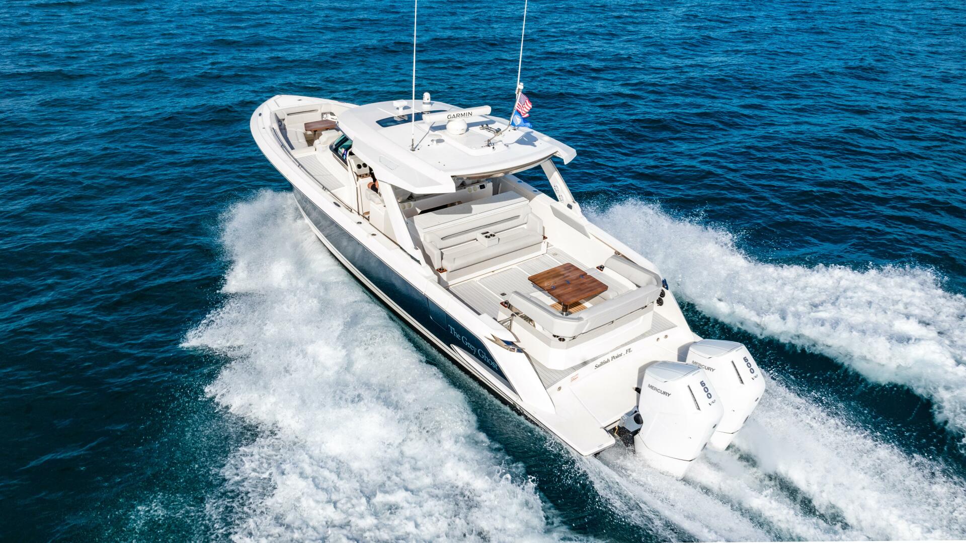 2022 Tiara Yachts 43 LS - Image 18