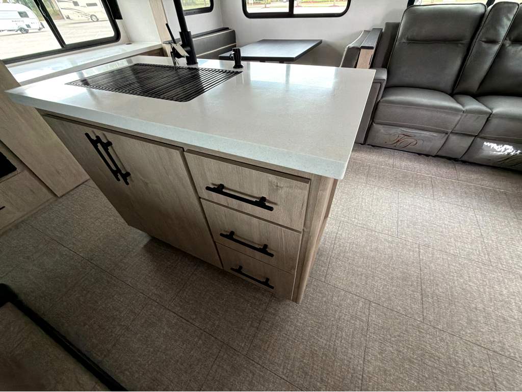 2025 GRAND DESIGN IMAGINE 2670MK - Image 35