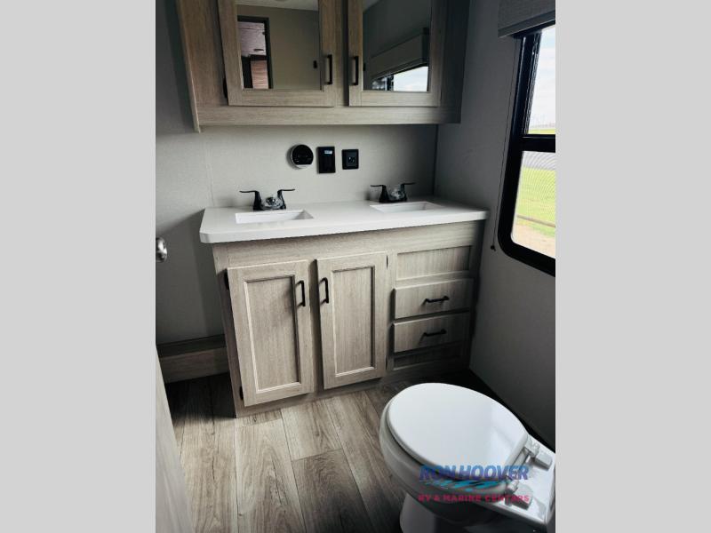 2026 COACHMEN 43CONDO - Image 33