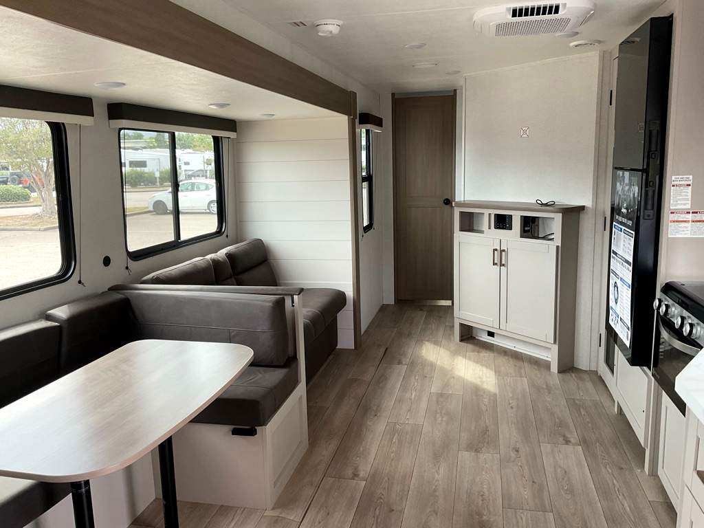 2027 JAYCO Jay Flight 295TBS - Image 7