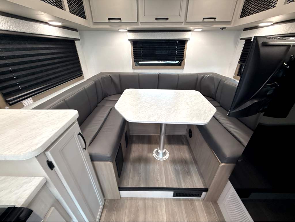 2027 JAYCO REDHAWK SE 20LF - Image 26