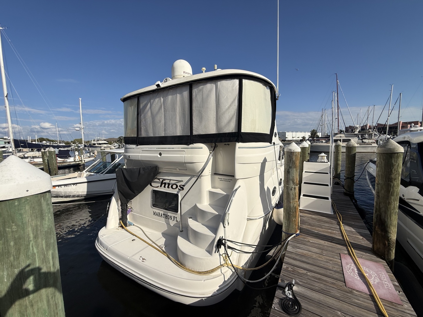 2004 Sea Ray 390 Motor Yacht - Image 27