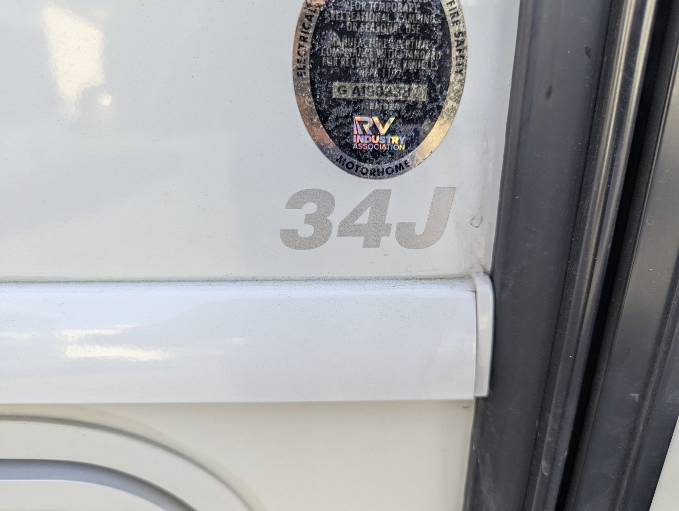2026 Holiday Rambler Admiral 34J - Image 8