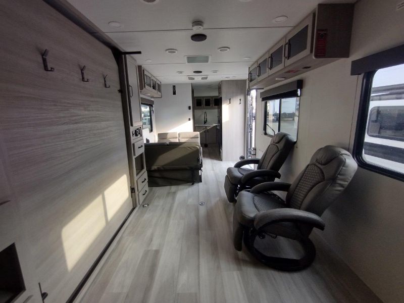 2025 Grand Design Momentum MAV 24MAV - Image 9