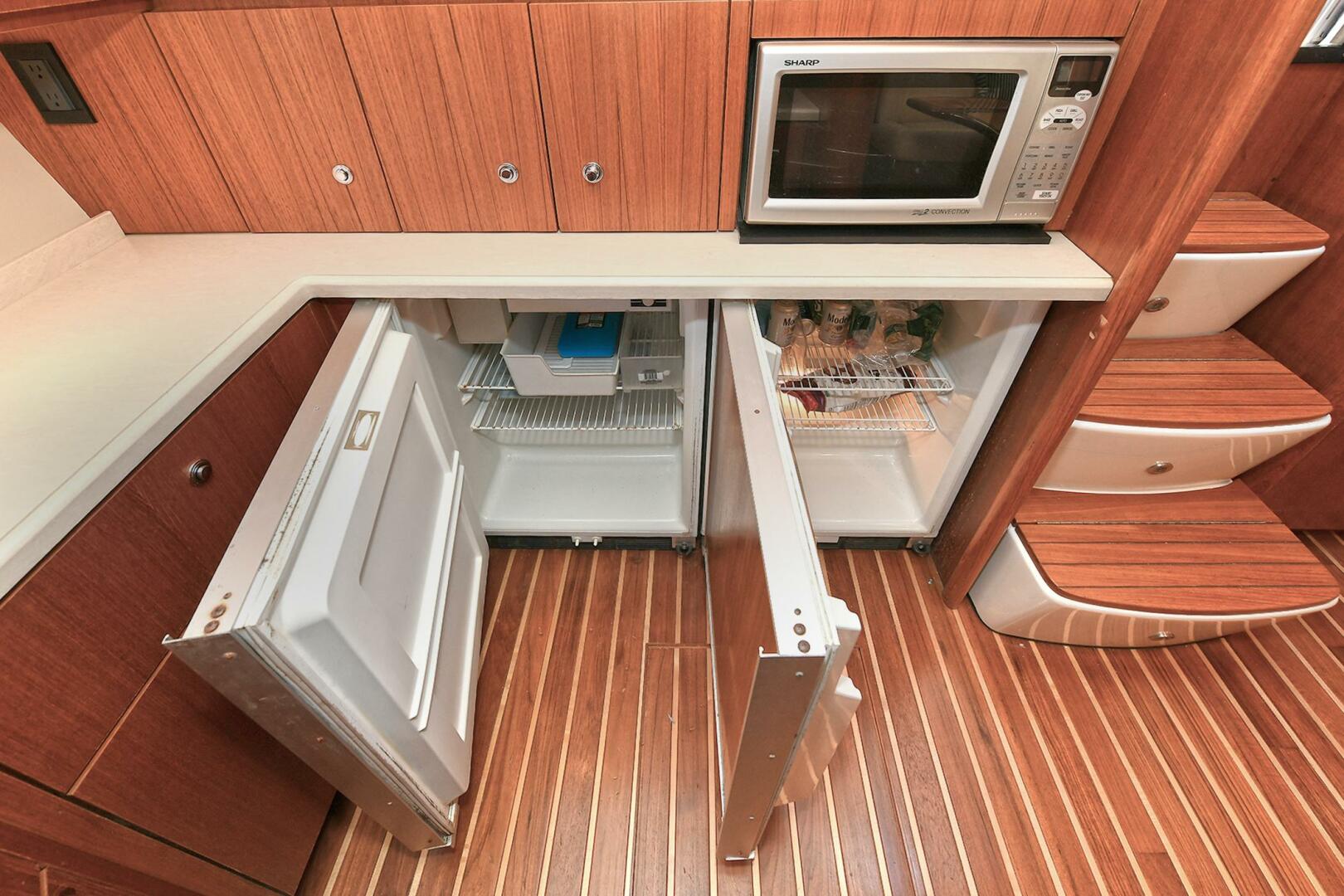 2008 Tiara Yachts 4200 Open - Image 33