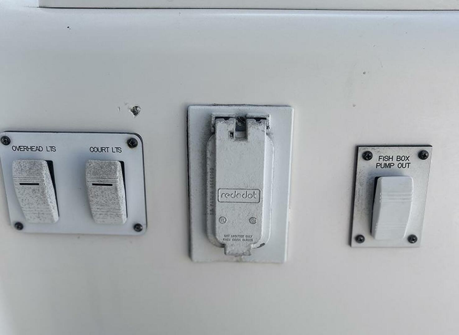 2002 Silverton 42 Convertible - Image 38