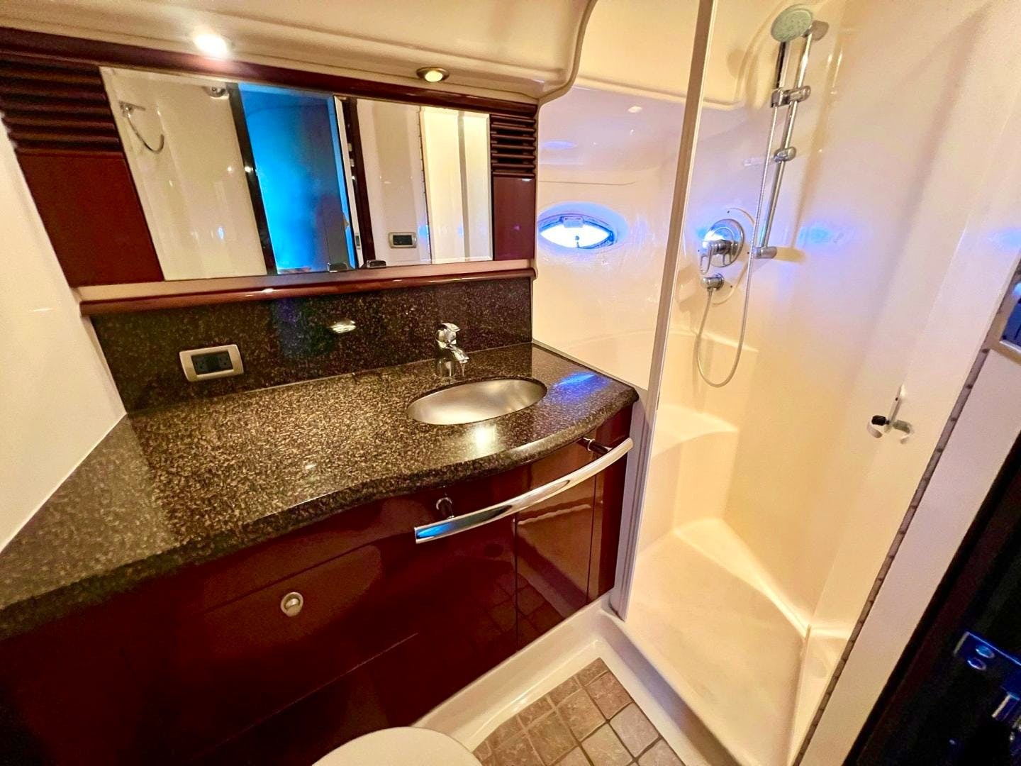 2007 Sea Ray Custom - Image 12