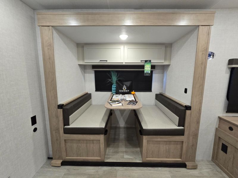 2026 Ember RV E-Series 19ETS - Image 23