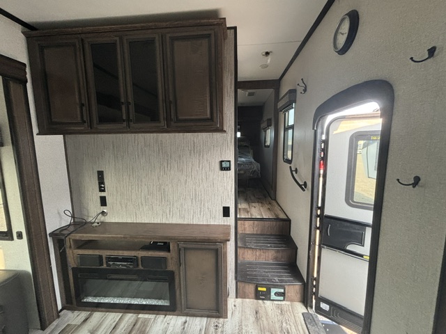 2022 KZ RV Venom V4113TK - Image 35