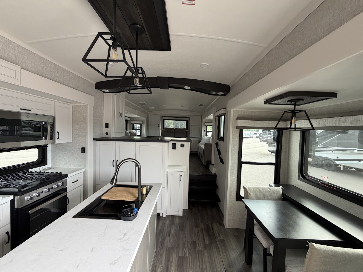 2025 JAYCO NORTH POINT 382FLRB - Image 7
