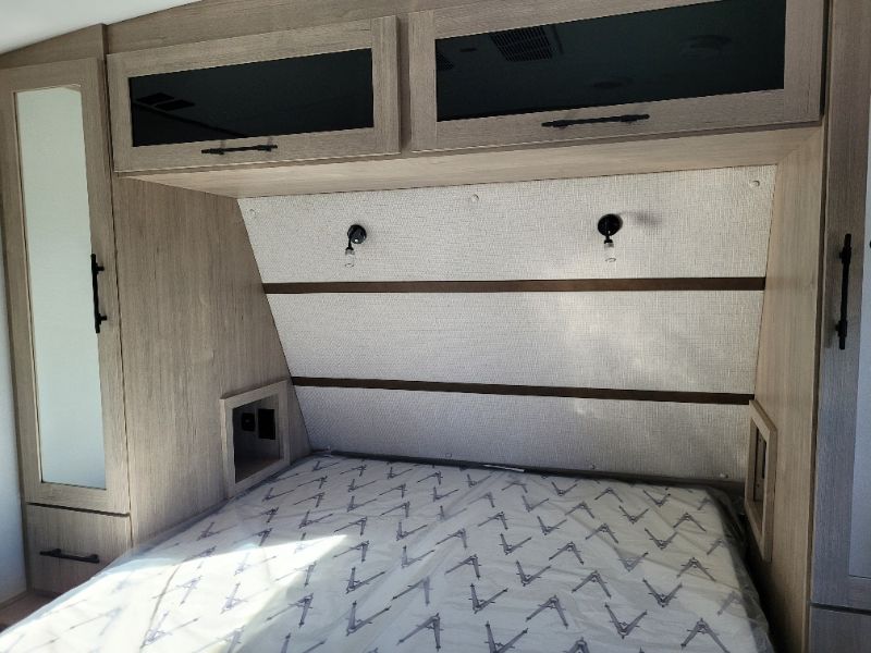 2026 Grand Design Imagine 3100RD - Image 21